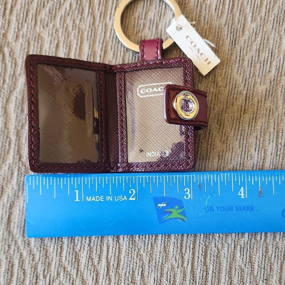 Coach Glossy Patent Cardholder Keyring - Raspberry Vintage 2000's New With Tag - Picture 6 of 8